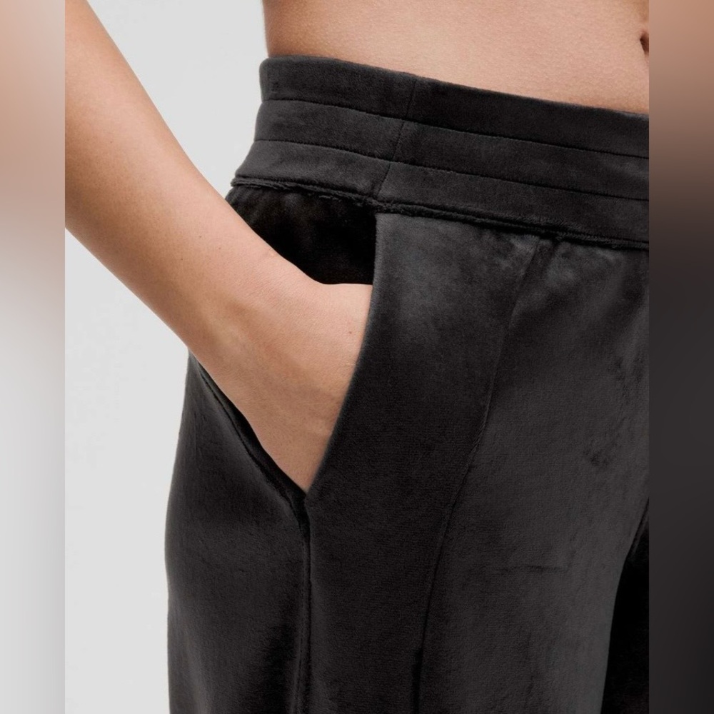 Lululemon | Scuba Velvet Black Mid-Rise Wide-Leg Pant size Large - Picture 3 of 16